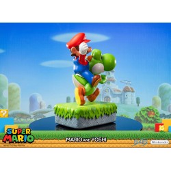 Collector Statue - Super Mario - Mario & Yoshi