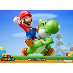 Collector Statue - Super Mario - Mario & Yoshi