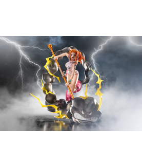 Figurine Statique - Figuart Zéro - One Piece - Lightning Blast - Nami